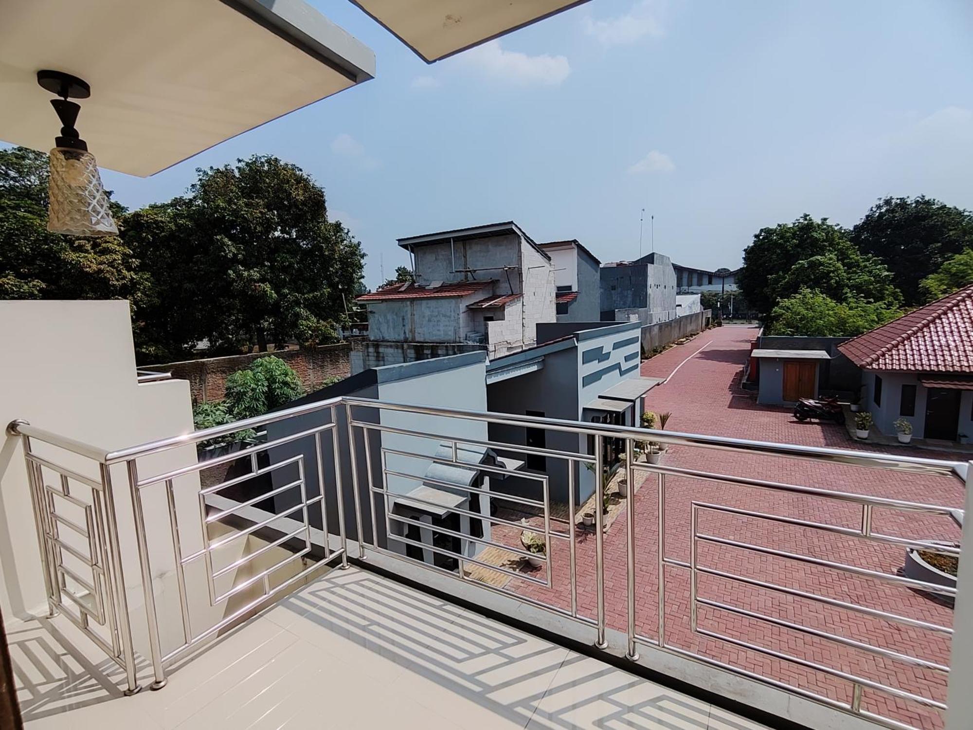 Hotel Cibening Purwakarta Buitenkant foto
