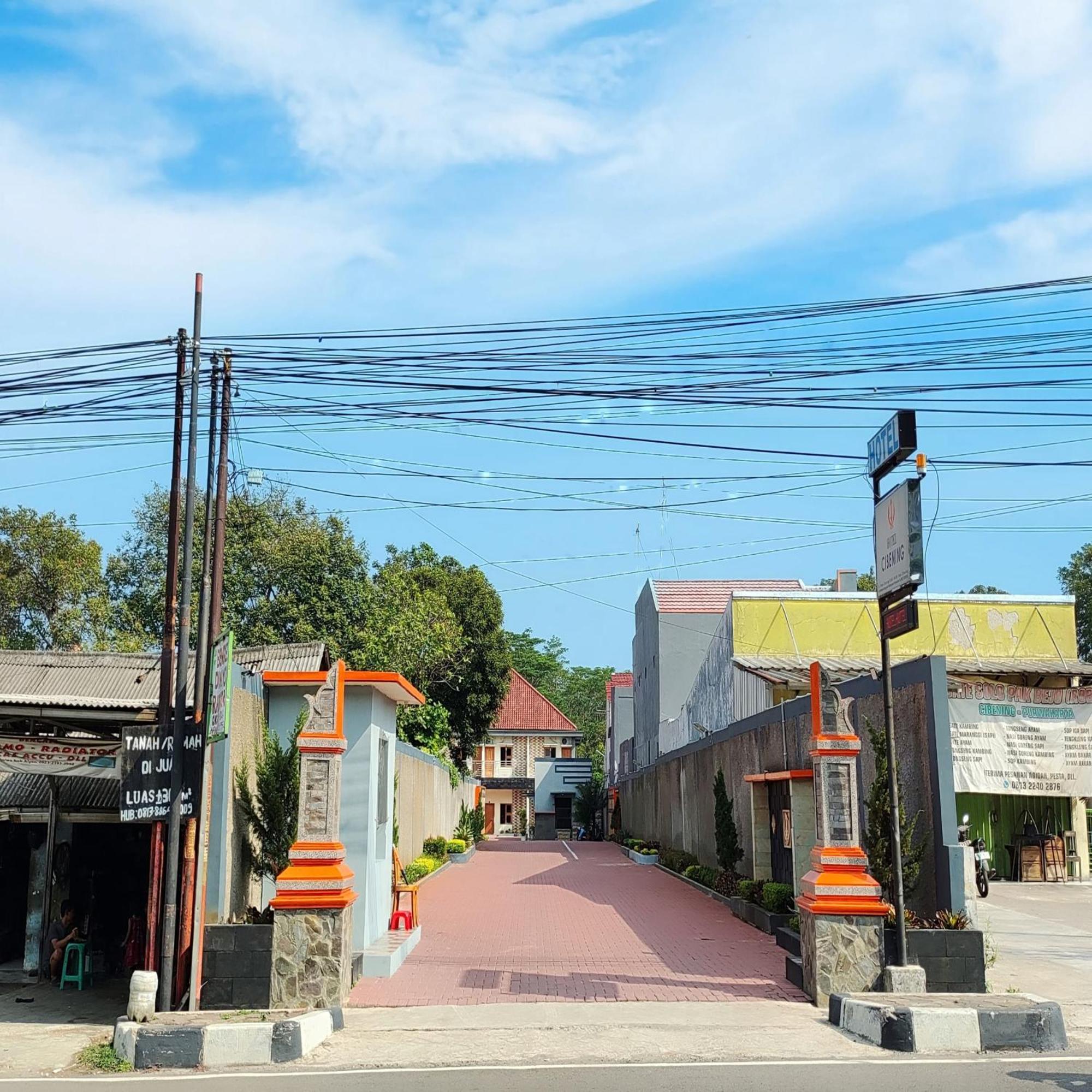 Hotel Cibening Purwakarta Buitenkant foto